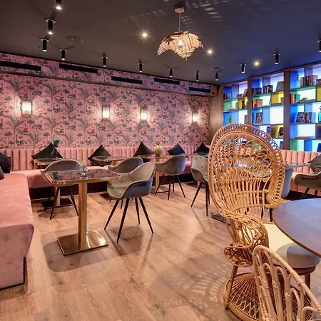 Hit The Sky Hotel 4*